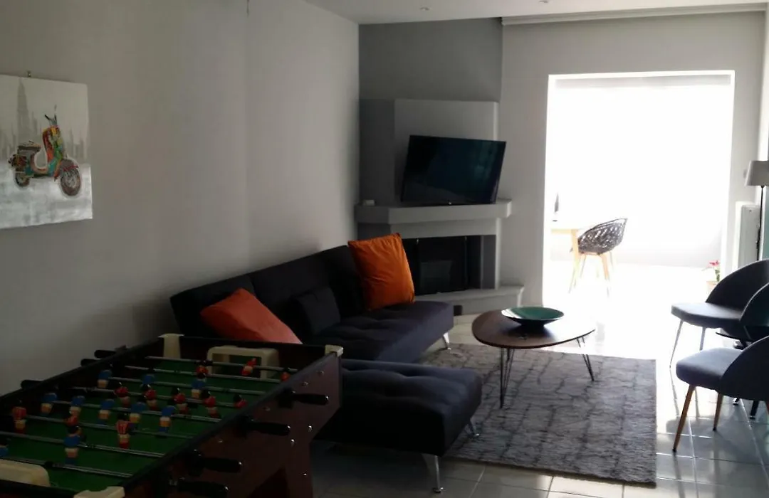 Athenian Luxury Apartment, Near Metro Station Chalandri, Nu 2-1
